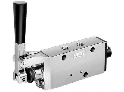 Picture of 42 Series Manual/Mechanical Valve - 4-way 3-position - 422CR023W