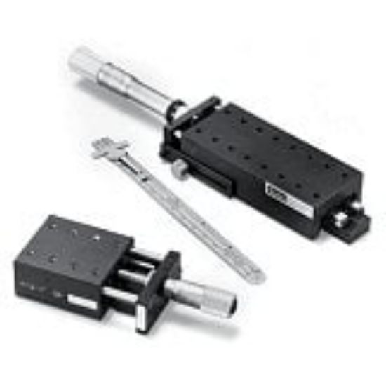 Picture of Manual Driven, Cross Roller Bearing Guided, Standard Linear Positioning Stages - CR4000 Series - CR4022D